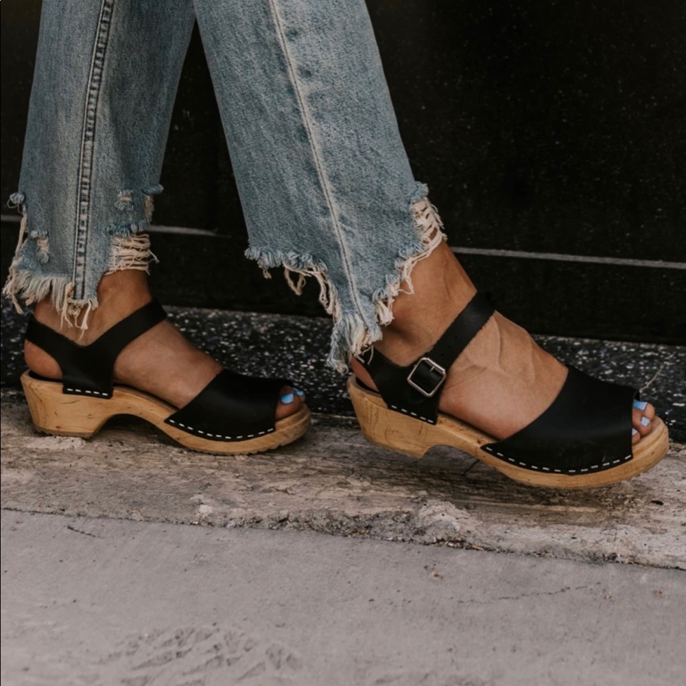 Mia wood clogs